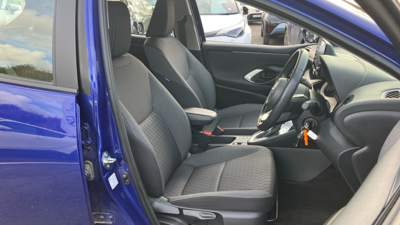 Toyota Yaris 1.5 Hybrid Icon 5dr CVT Hybrid Hatchback